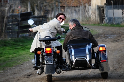 Tatăl fantomă, una dintre premierele lunii martie în cinematografe Tatăl fantomă, una dintre premierele lunii martie în cinematografe