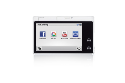 Samsung MV900F – display rabatabil şi conexiune wireless Samsung MV900F – display rabatabil şi conexiune wireless