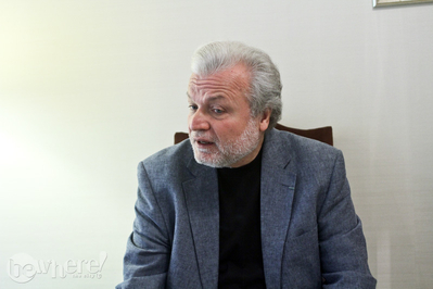 Nedim Gürsel: „Îmi exprim sentimentele în limba turcă” Nedim Gürsel: „Îmi exprim sentimentele în limba turcă”