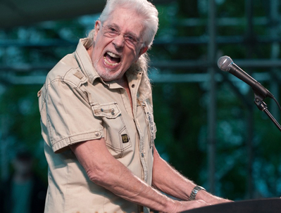 John Mayall, în noiembrie, la Bucureşti John Mayall, în noiembrie, la Bucureşti