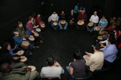 Workshop de percuţie africană la Happy Minds Workshop de percuţie africană la Happy Minds