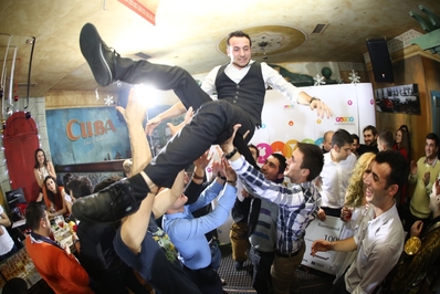 A fost desemnat Barmanul Anului 2012 în cadrul Cupei Barmaniada