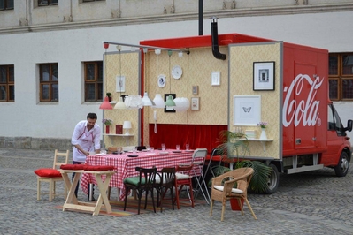#Haisămâncămîmpreună cu Nicolai Tand la Caravana Coca-Cola #Haisămâncămîmpreună cu Nicolai Tand la Caravana Coca-Cola