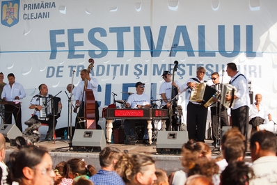 Primul festival de tradiţii şi meşteşuguri din Clejani Primul festival de tradiţii şi meşteşuguri din Clejani