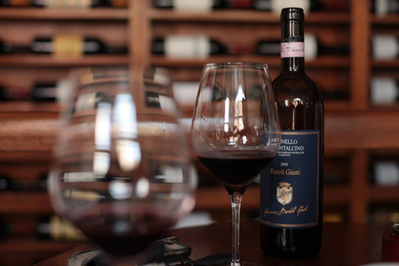 Wine Bar: „O mie de chipuri”