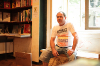 Costică Harja, locatarul din Cărturești