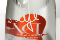 DVF a creat pentru evian noua sticlă ediţie limitată 2013