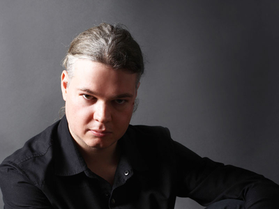 Oliviu Crâznic - „Nu a trebuit decât să deschid o poartă...” Oliviu Crâznic - „Nu a trebuit decât să deschid o poartă...”