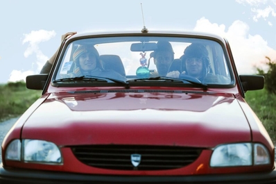 Cu Dacia până în Mongolia în cadrul unui raliu umanitar Cu Dacia până în Mongolia în cadrul unui raliu umanitar