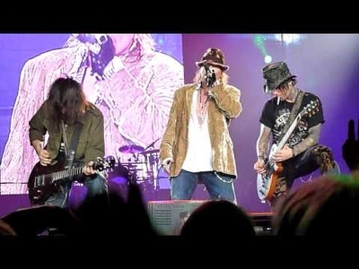 Guns N’ Roses ar putea concerta la Bucureşti în această vară Guns N’ Roses ar putea concerta la Bucureşti în această vară