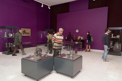 Vizite ghidate la expoziţia Arta cositorului pe înţelesul publicului la MNAR Vizite ghidate la expoziţia Arta cositorului pe înţelesul publicului la MNAR