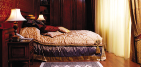 Carol Parc Hotel