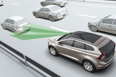 Autoturismele cu frânare autonomă vor fi obligatorii în Europa Autoturismele cu frânare autonomă vor fi obligatorii în Europa