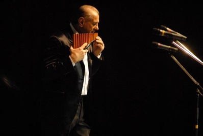 Concert Gheorghe Zamfir la Hard Rock Cafe Concert Gheorghe Zamfir la Hard Rock Cafe