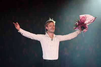Evgeni Plushenko revine în competiţiile de patinaj artistic Evgeni Plushenko revine în competiţiile de patinaj artistic
