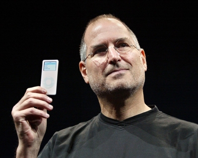 Steve Jobs va primi post-mortem un premiu Grammy Steve Jobs va primi post-mortem un premiu Grammy