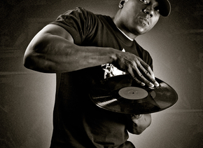 DJ Rob Swift