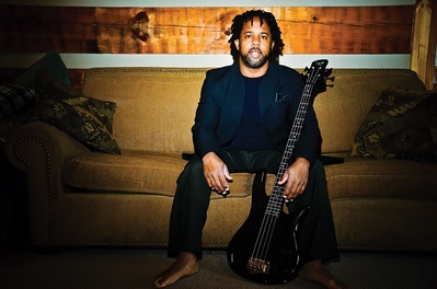 Victor Wooten, în premieră la București Victor Wooten, în premieră la București